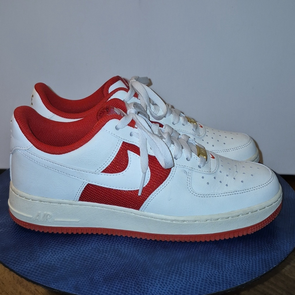Nike Air Force '07 1 Sail/University Red AF1 Men's Basket Ball sz. 8.5 (#1715) - Picture 3 of 16